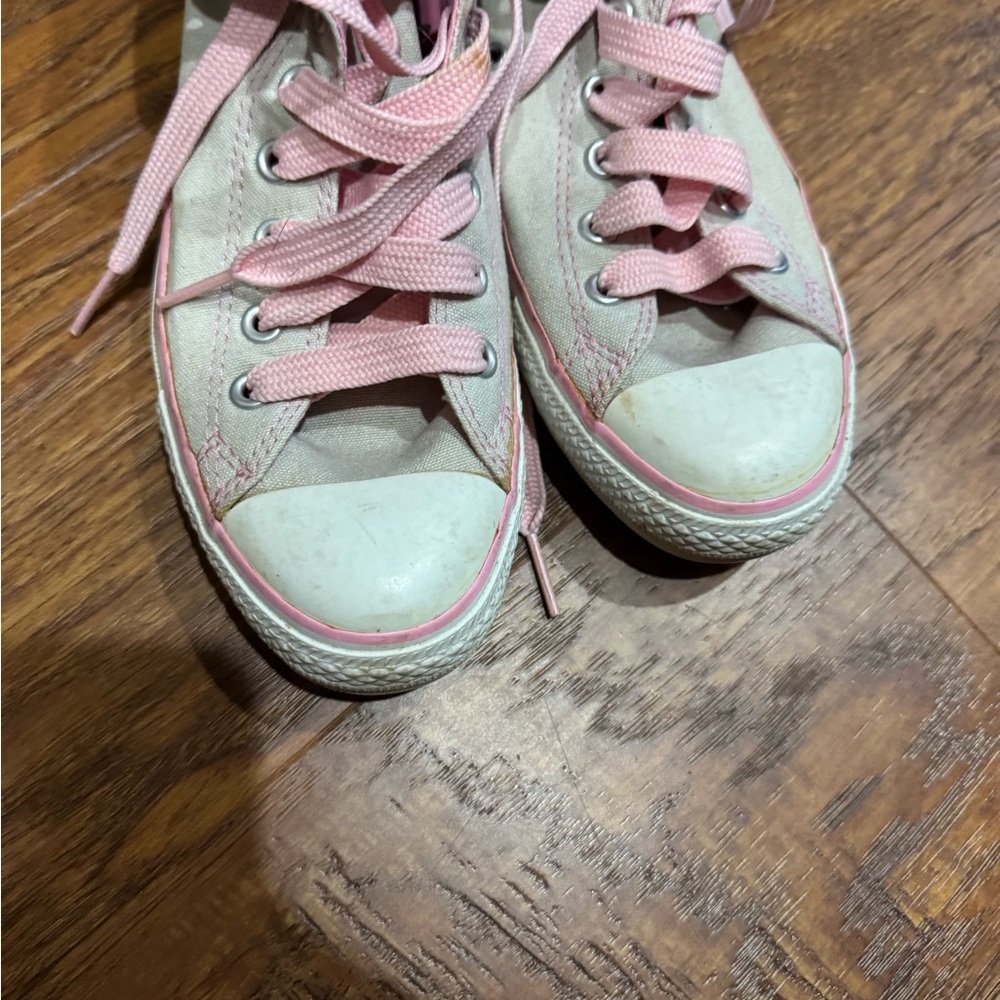Converse High-Top Sneakers with Pink Laces - Picture 4 of 5